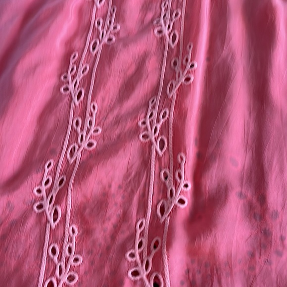 🧡Beautiful Coral colored Johnny Was Top - Picture 9 of 10